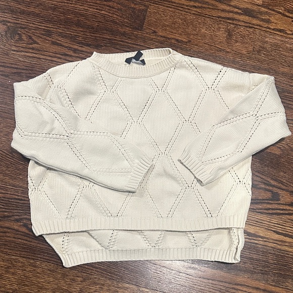 Weekend MaxMara Beige Diamond Pattern Sweater, Size Large (239) - Picture 6 of 6